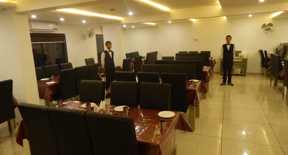 Hotel Vraj Inn, Jamnagar 4